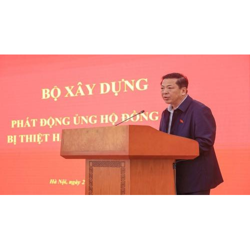 Bộ Xây dựng ủng hộ đồng bào vùng lũ