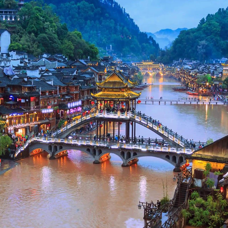 Tour Trung Quốc: Trương Gia Giới - Phượng Hoàng Cổ Trấn