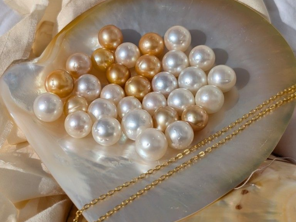 Xà cừ tạo nên ánh sáng đặc trưng của ngọc trai