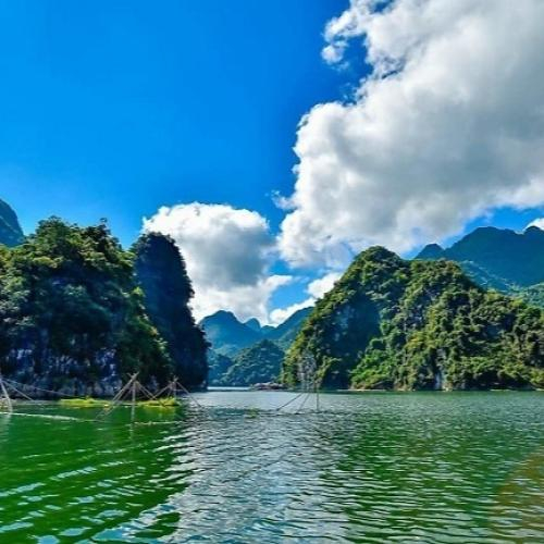 Lòng Hồ Quỳnh Nhai Vào Mùa Đẹp Như “Hạ Long trên cạn” Ở Sơn La