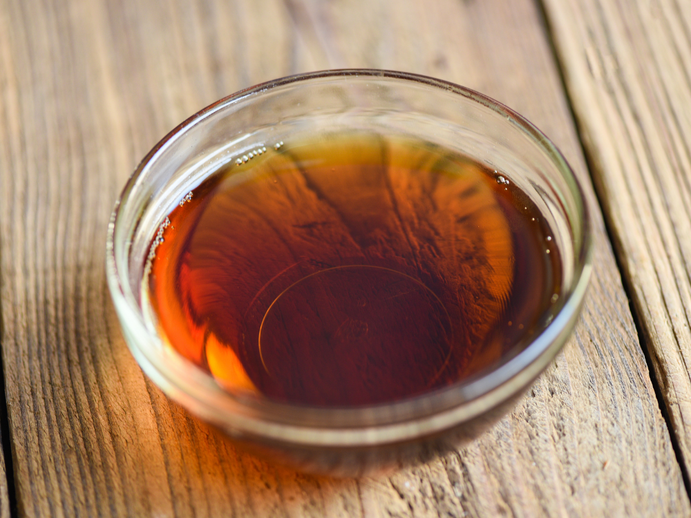 Nước mắm truyền thống là nguyên chất 100% không pha loãng, nhưng không phải lúc nào cũng đúng