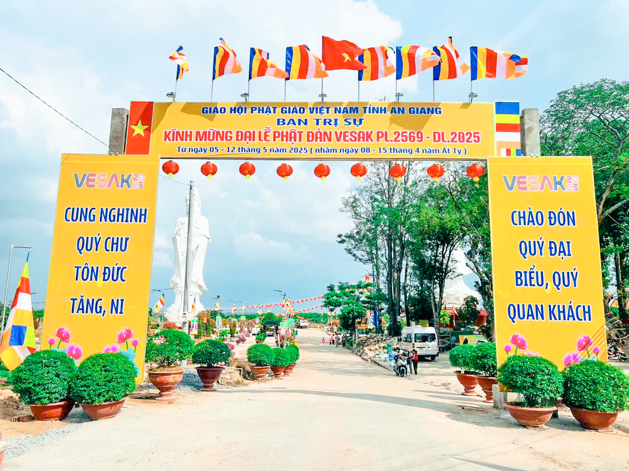 BAN TRỊ SỰ GIÁO HỘI PHẬT GIÁO VIỆT NAM TỈNH AN GIANG TỔ CHỨC ĐẠI LỄ PHẬT ĐẢN PL.2569 – DL.2025