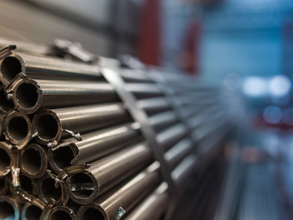 3. Dịch vụ tận tâm – “Không chỉ giao hàng, mà còn hỗ trợ tại công trình”