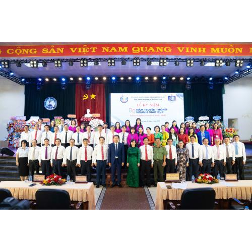 2. Thành phần tham dự