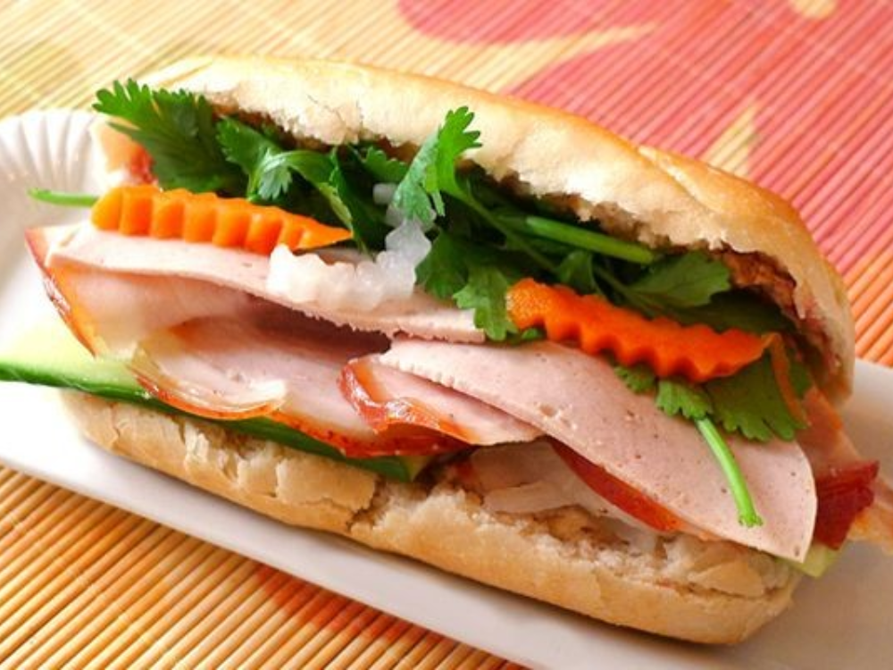 Bánh Mì Chả Lụa – Bữa Sáng Nhanh Gọn