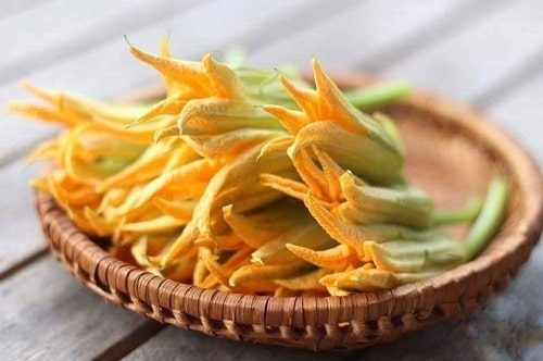 Quy Trình Nấu "Kỷ Niệm" Trên Bếp Củi