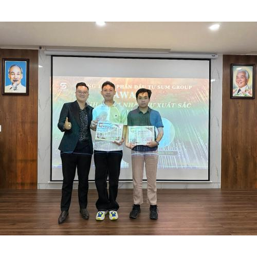 Tôn vinh cá nhân xuất sắc