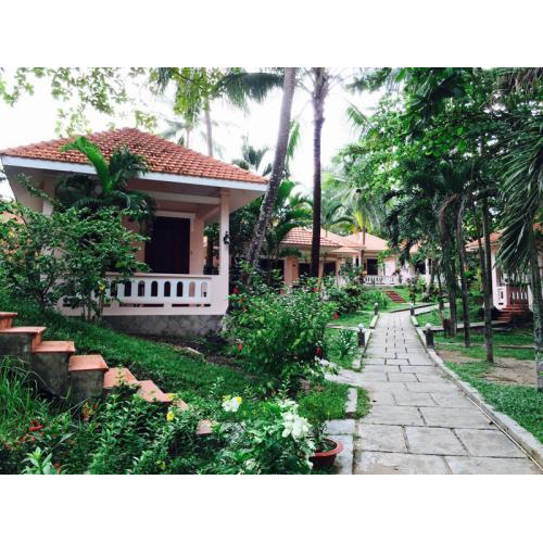 Về Hiệp Thạnh resort