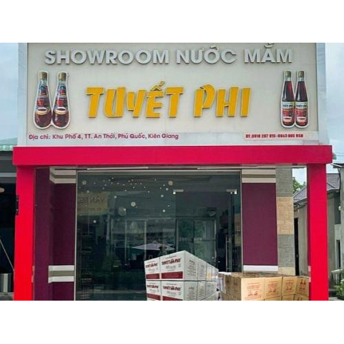 Nước mắm Tuyết Phi