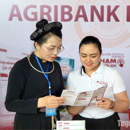 Agribank Chuyển Đổi Số: Ngân Hàng Hiện Đại Đến Vùng Sâu, Vùng Xa