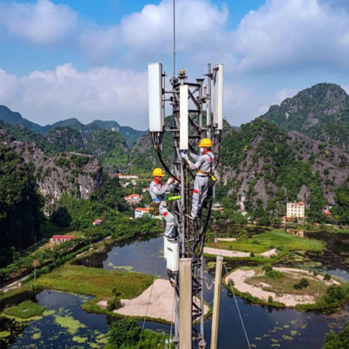 Viettel Đấu Giá Băng Tần 700mhz: Làm Sao Để Mở Rộng Phủ Sóng Và Nâng Cao Trải Nghiệm Người Dùng?