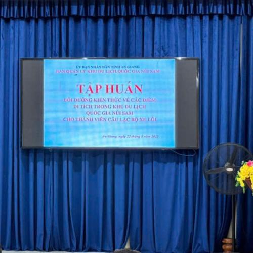 Tập Huấn Cho Các Thành Viên Câu Lạc Bộ Xe Lôi Đạp Chở Khách