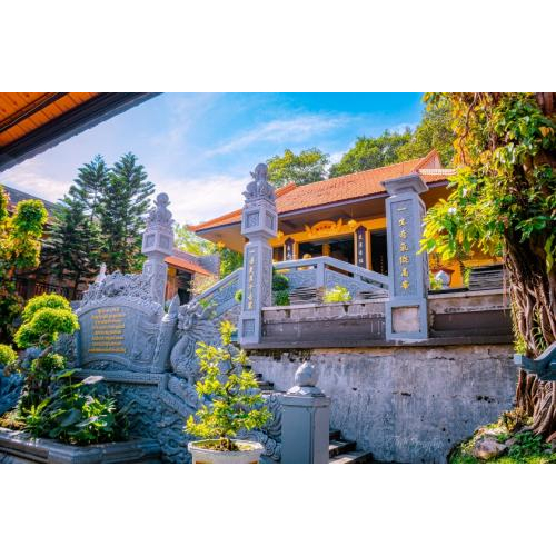 1.Nơi vẻ đẹp cổ kính hòa quyện cùng hơi thở thiên nhiên